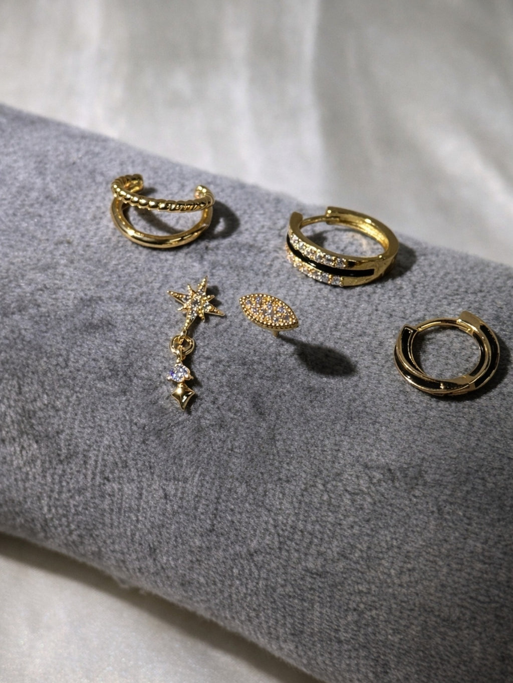 Black & Gold Ear Stacking Set